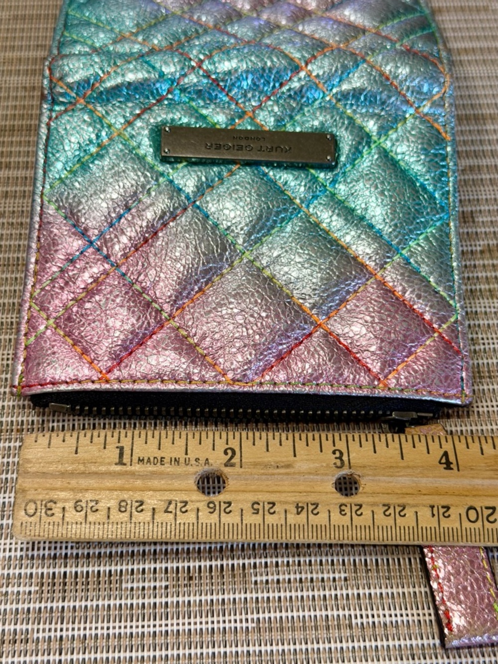Kurt Geiger Iridescent Multicolor Quilted Leather Wallet with freebie dog charm - Picture 9 of 12